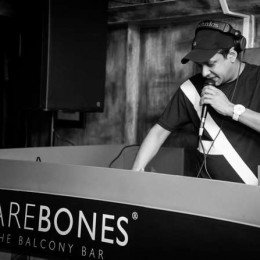 DJ Visnu at Barebones - The Balcony Bar Image 16