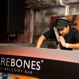 DJ Visnu at Barebones - The Balcony Bar Image 17