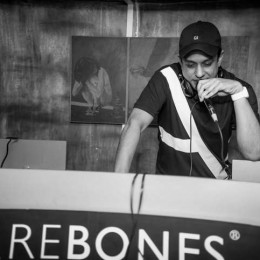 DJ Visnu at Barebones - The Balcony Bar Image 53
