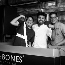 DJ Visnu at Barebones - The Balcony Bar Image 73