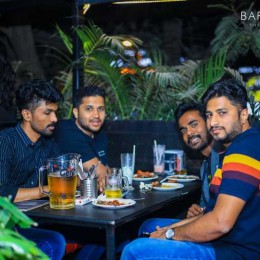 Weekend Vibes Glam Photos at Indiranagar, Bangalore Image 4