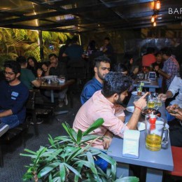 Weekend Vibes Glam Photos at Indiranagar, Bangalore Image 43