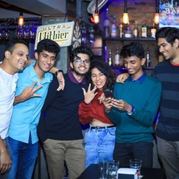 Weekend Vibes Glam Photos at Indiranagar, Bangalore Image 52